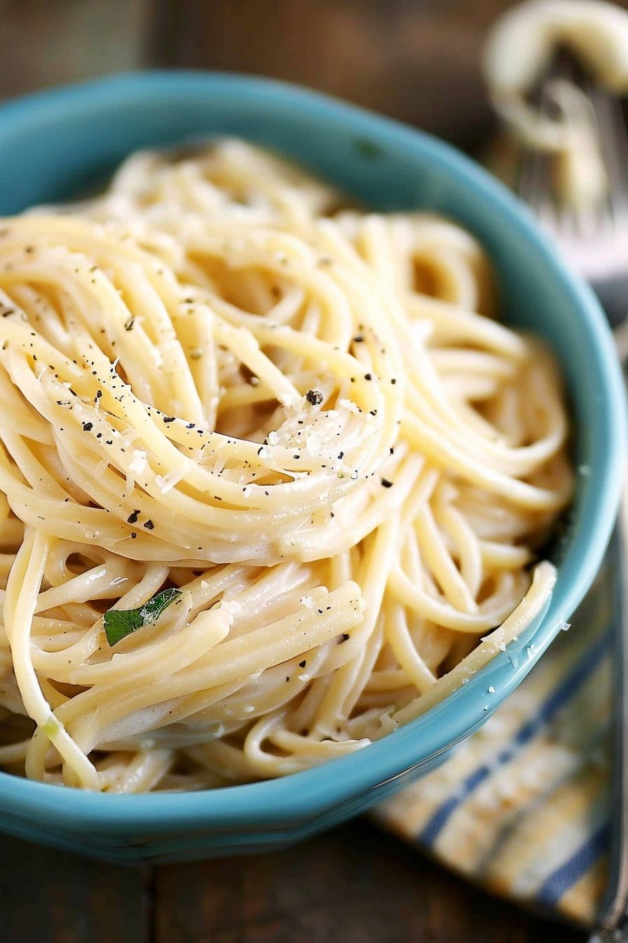Creamy Garlic Noodle Delight