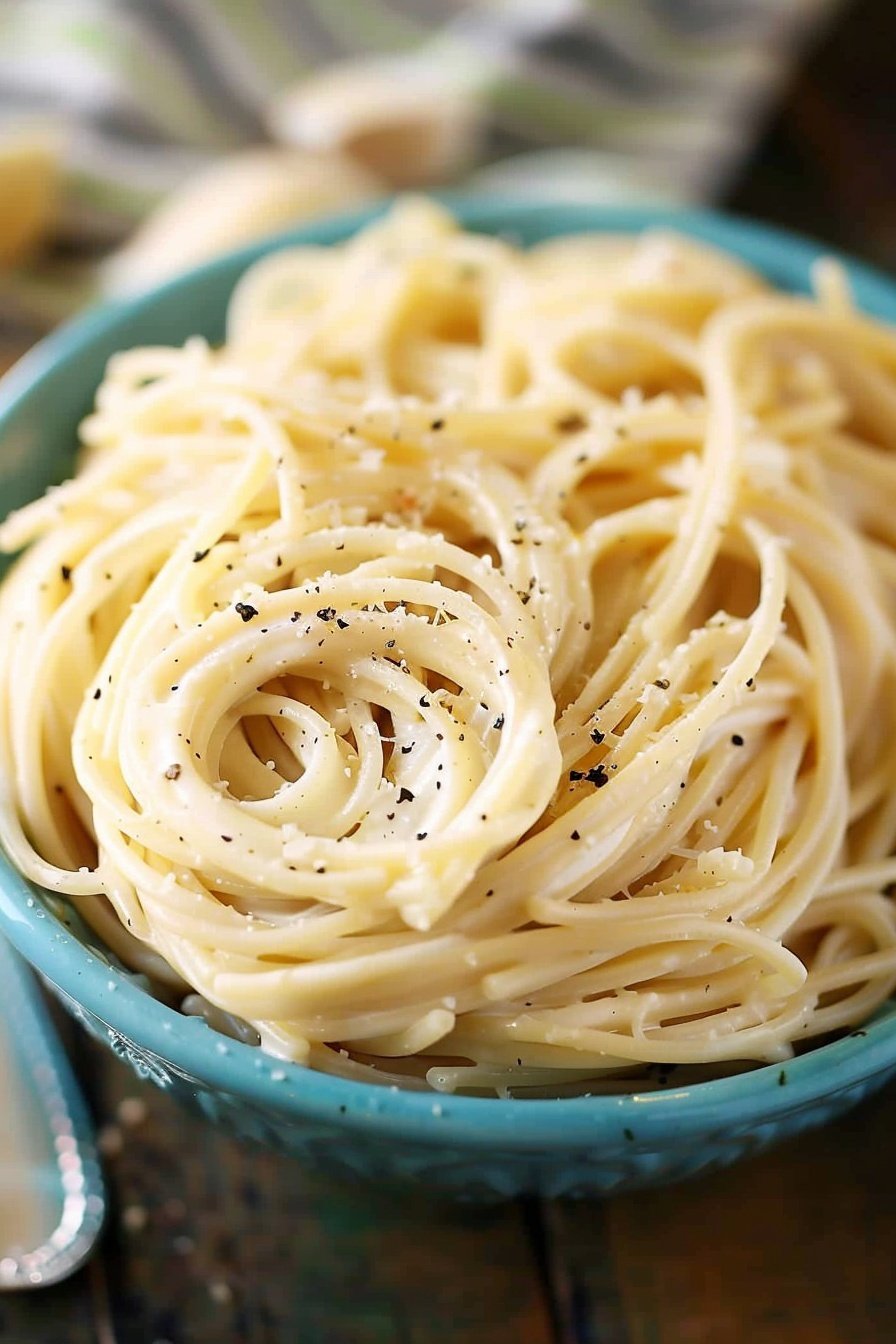 Creamy Garlic Noodle Delight